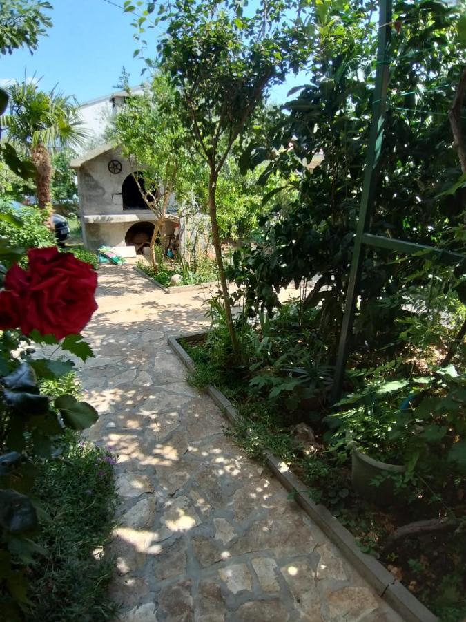 Apartmani Kutlesa Vodice Bagian luar foto