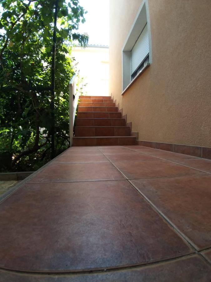 Apartmani Kutlesa Vodice Bagian luar foto