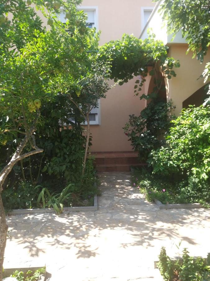 Apartmani Kutlesa Vodice Bagian luar foto