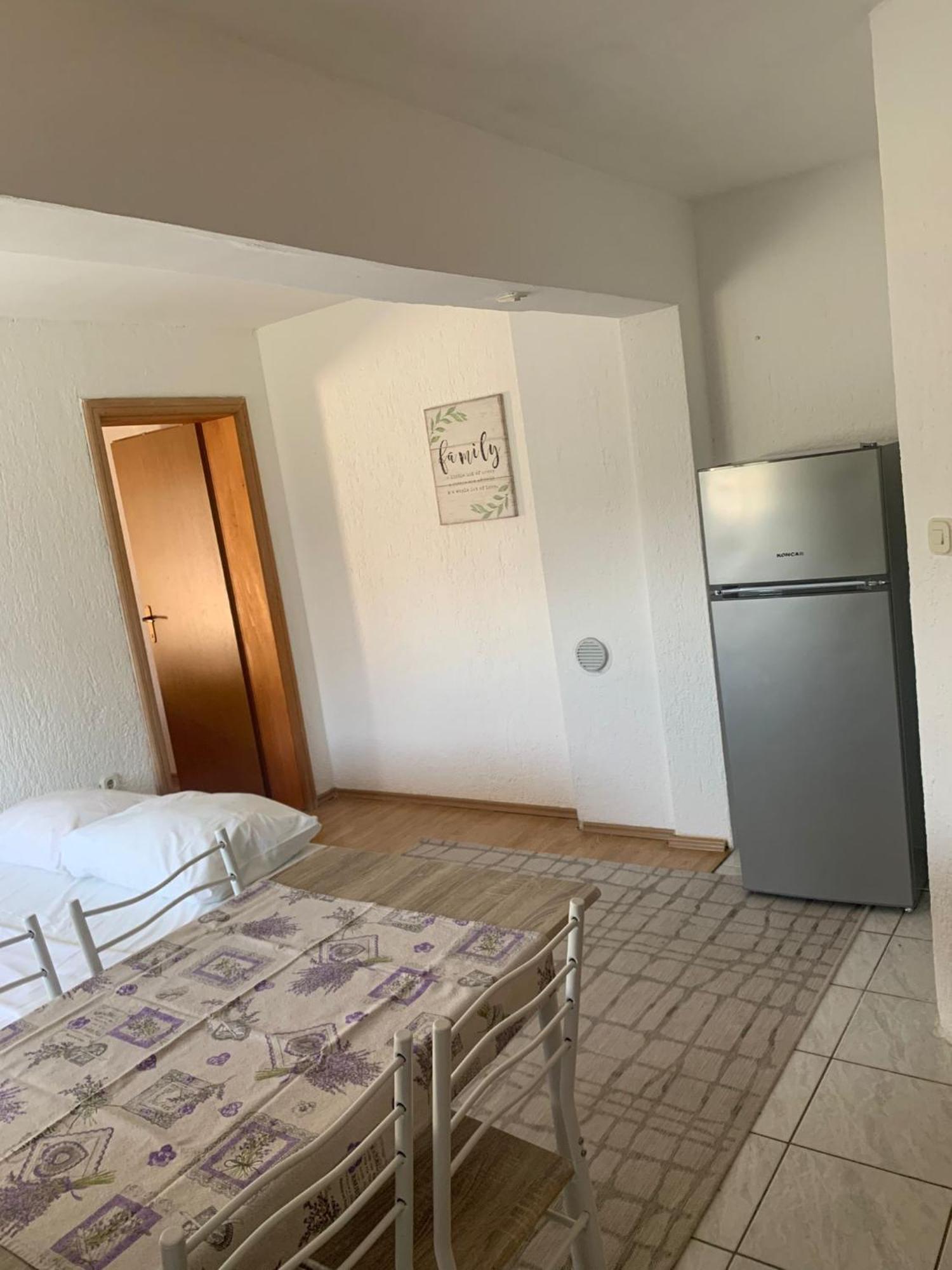 Apartmani Kutlesa Vodice Bagian luar foto