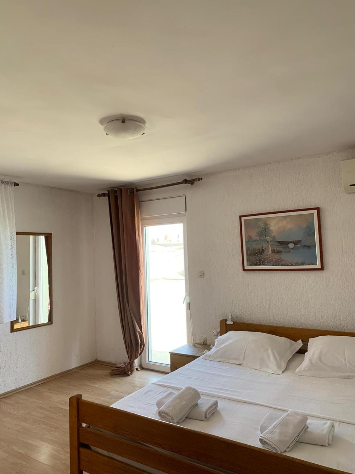 Apartmani Kutlesa Vodice Bagian luar foto