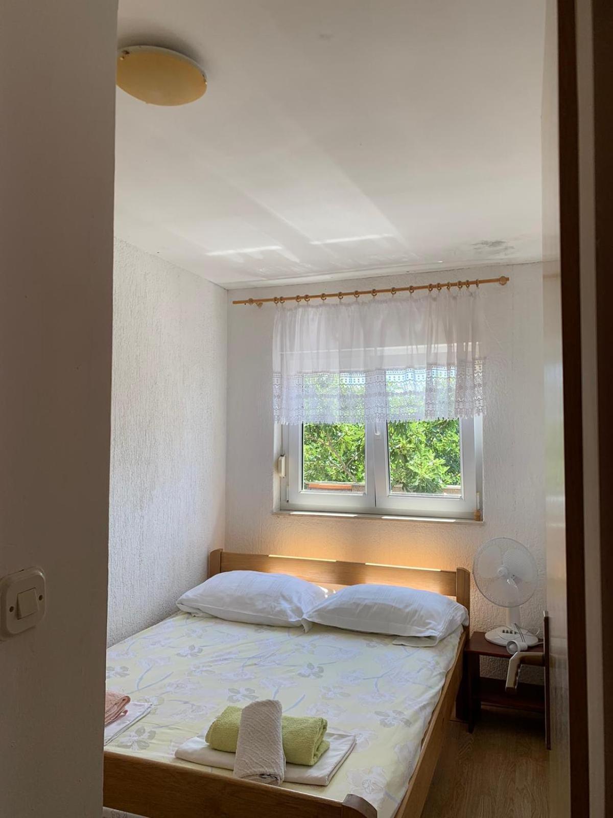 Apartmani Kutlesa Vodice Bagian luar foto